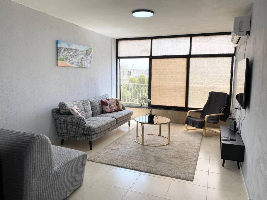 Apartment On The Mermaid Beach Qiryat Yam Exteriér fotografie