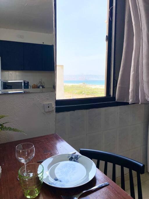 Apartment On The Mermaid Beach Qiryat Yam Exteriér fotografie