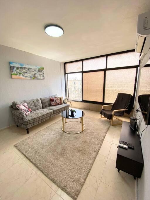 Apartment On The Mermaid Beach Qiryat Yam Exteriér fotografie
