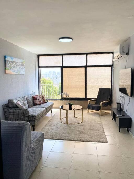 Apartment On The Mermaid Beach Qiryat Yam Exteriér fotografie