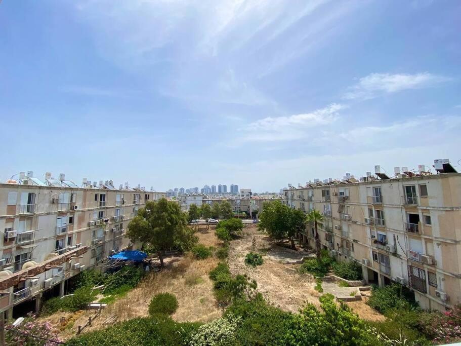 Apartment On The Mermaid Beach Qiryat Yam Exteriér fotografie
