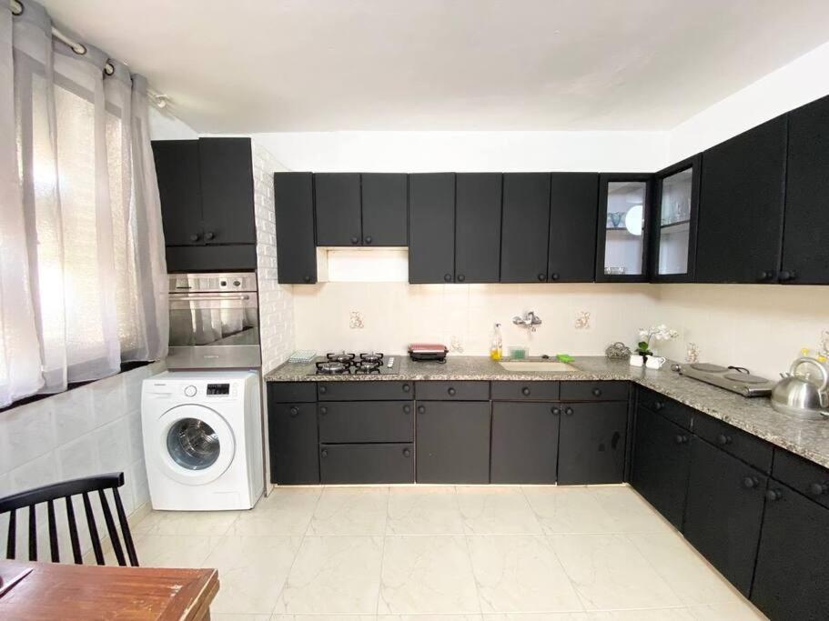 Apartment On The Mermaid Beach Qiryat Yam Exteriér fotografie