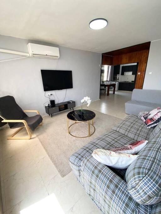 Apartment On The Mermaid Beach Qiryat Yam Exteriér fotografie