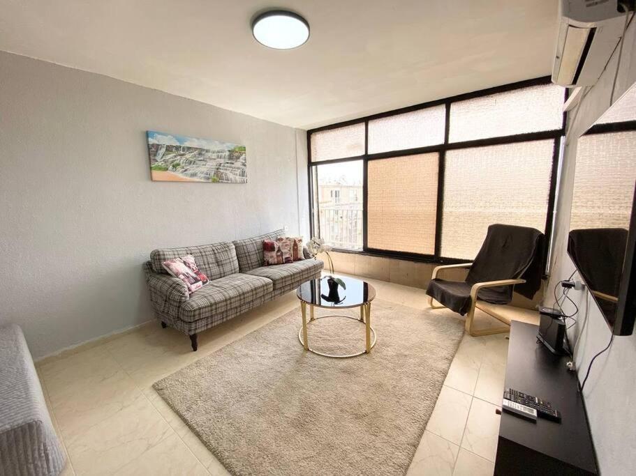 Apartment On The Mermaid Beach Qiryat Yam Exteriér fotografie